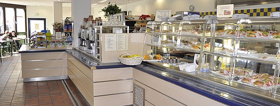 Foto: BUW Das Bild zeigt die Cafeteria Bibliothek in BZ.10.